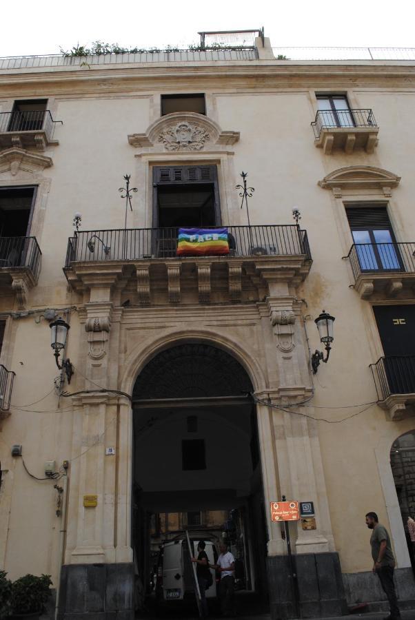 B&B Palazzo Sant'Alfano カターニア エクステリア 写真