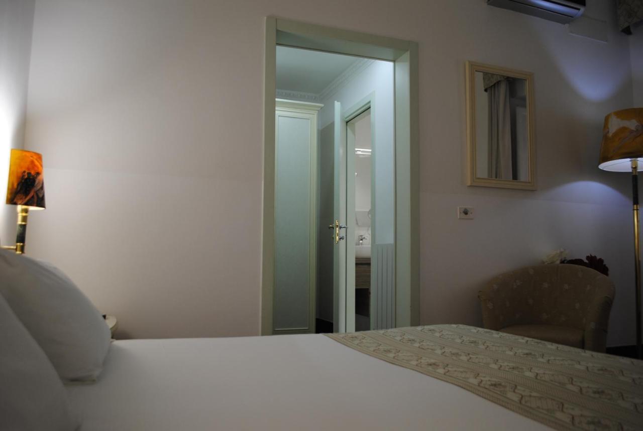 B&B Palazzo Sant'Alfano カターニア エクステリア 写真